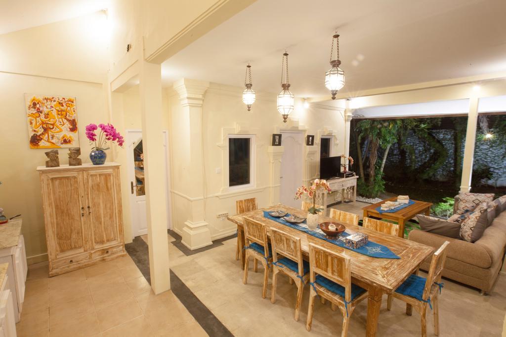Villa Alam Biru Gardenia Seminyak  Exterior photo